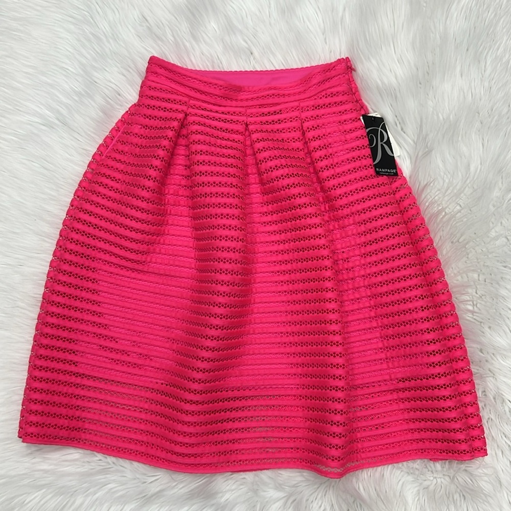 RAMPAGE Laser Pink Pleated Skirt NWT Size XS